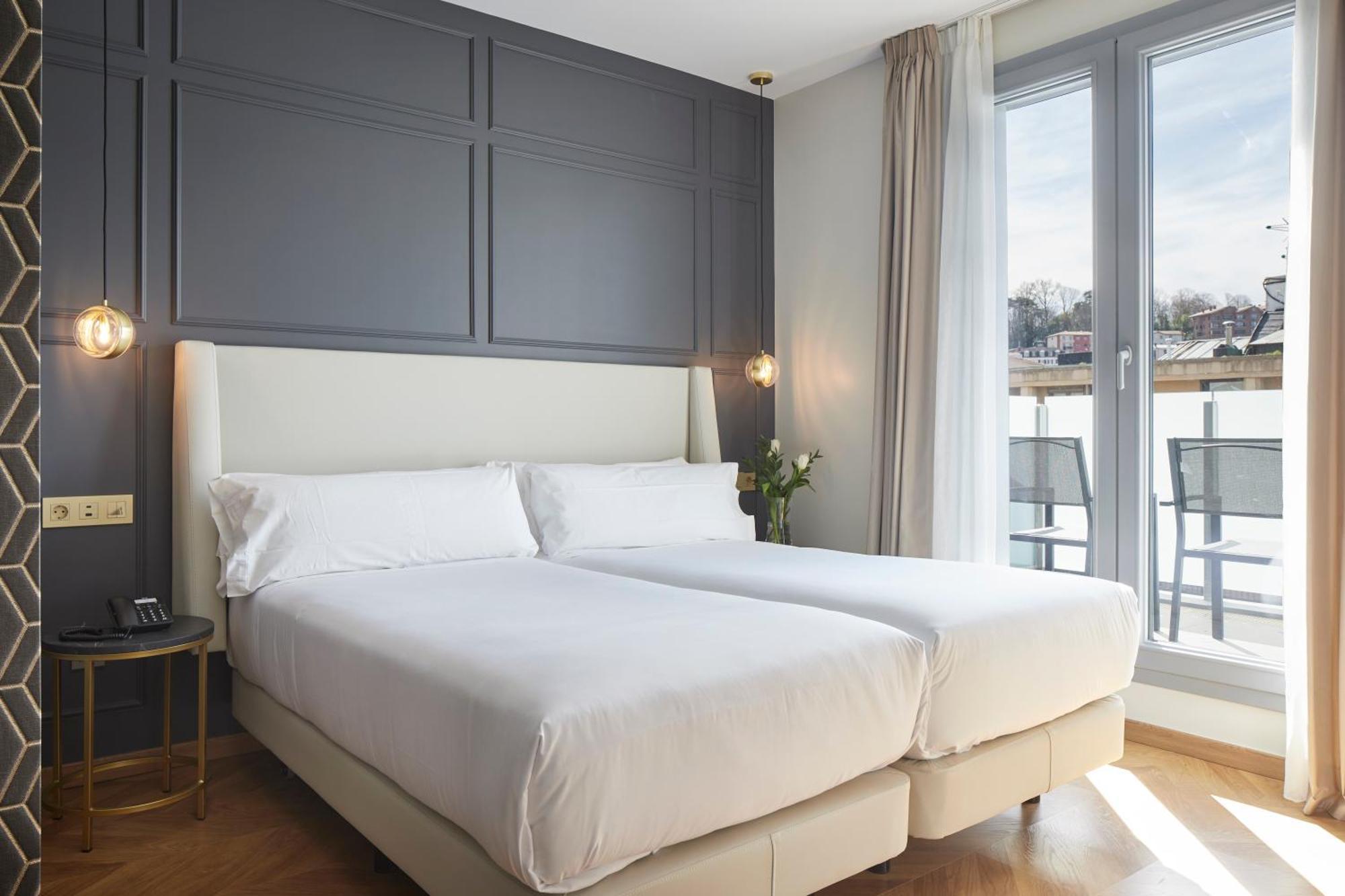 Hotel Arrizul Catedral San Sebastián Esterno foto